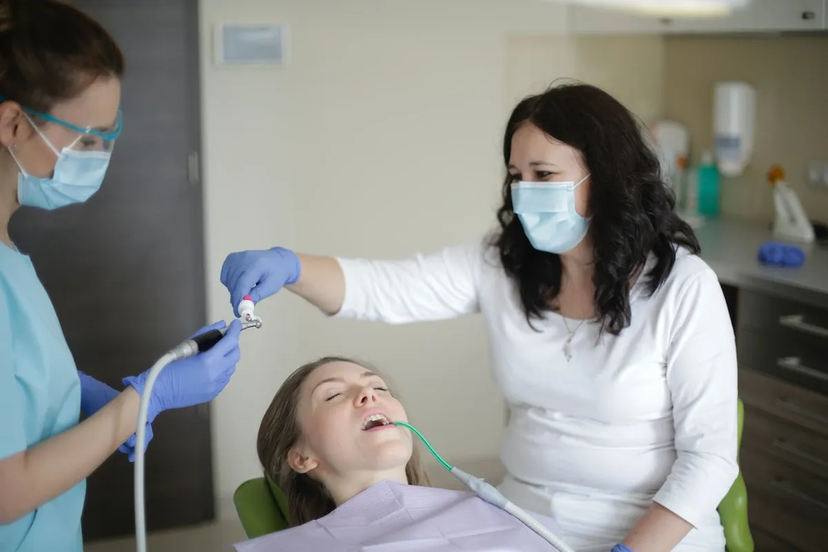 Jak Skutecznie Zapobiegać I Leczyć Próchnicę Zębów Dental Design 5620